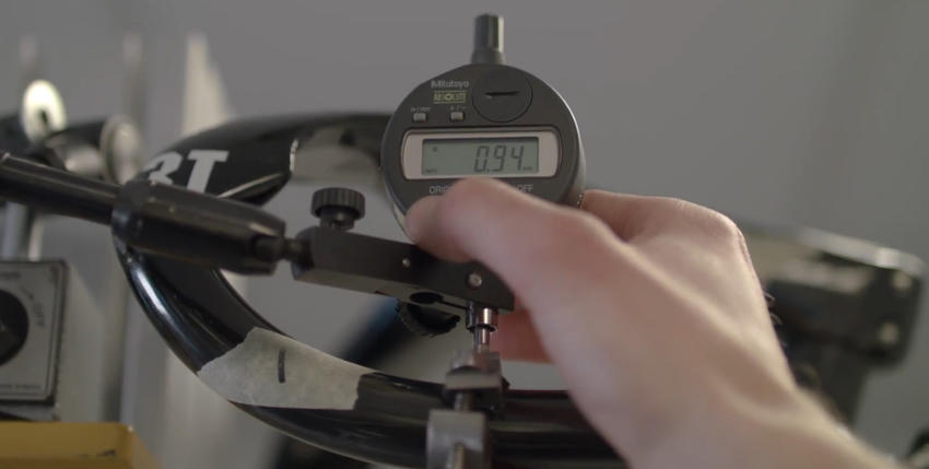 Na de presentatie van het nieuwe prototype van het baanframe dient het frame getest te worden om de kracht van de renners aan te kunnen en hun te helpen bij de Road to Tokyo.